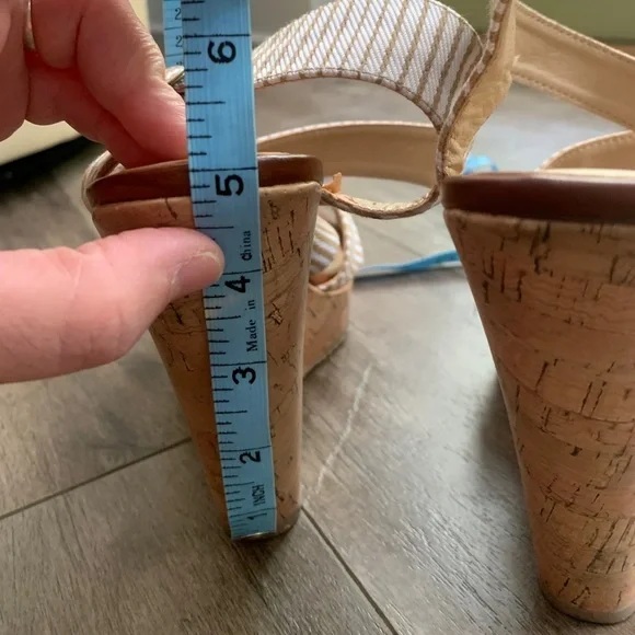 Chinese Laundry 5” cork wedge heels - size 8 - Picture 7 of 16